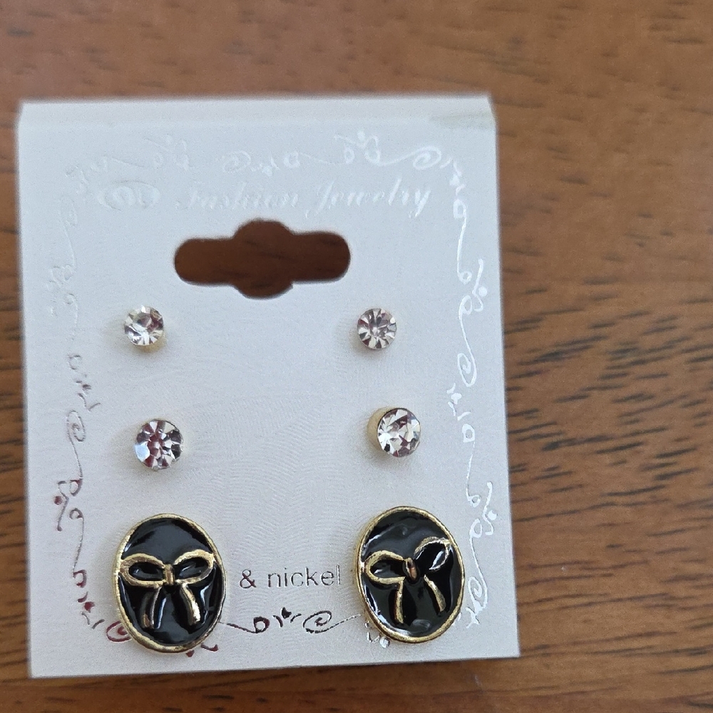 Fashion Jewelry Black & Gold Bow Oval and Crystal Stud Earring Set